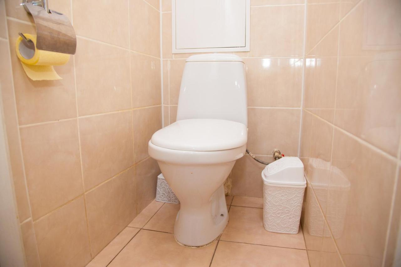 Semi Luxury Apt On Yatsenka 8 Near Intourist Hotel Zaporizhia Bagian luar foto